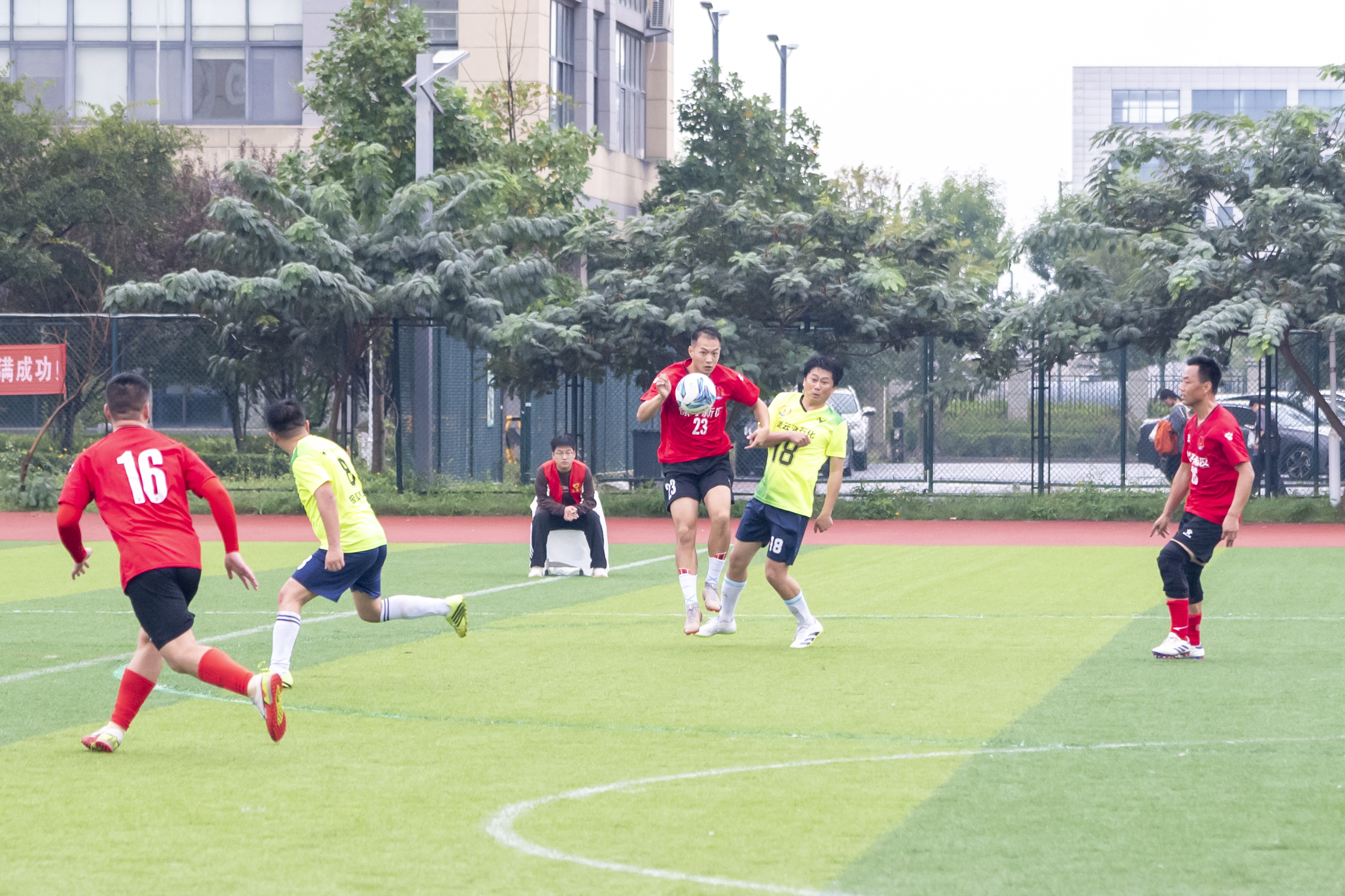微信图片_20251013151801_69_216.jpg